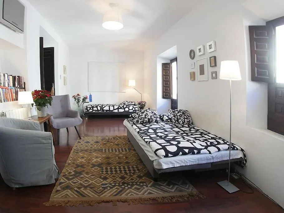Vip House Rentals, Entire Apartment In Malaga Old Town Spain